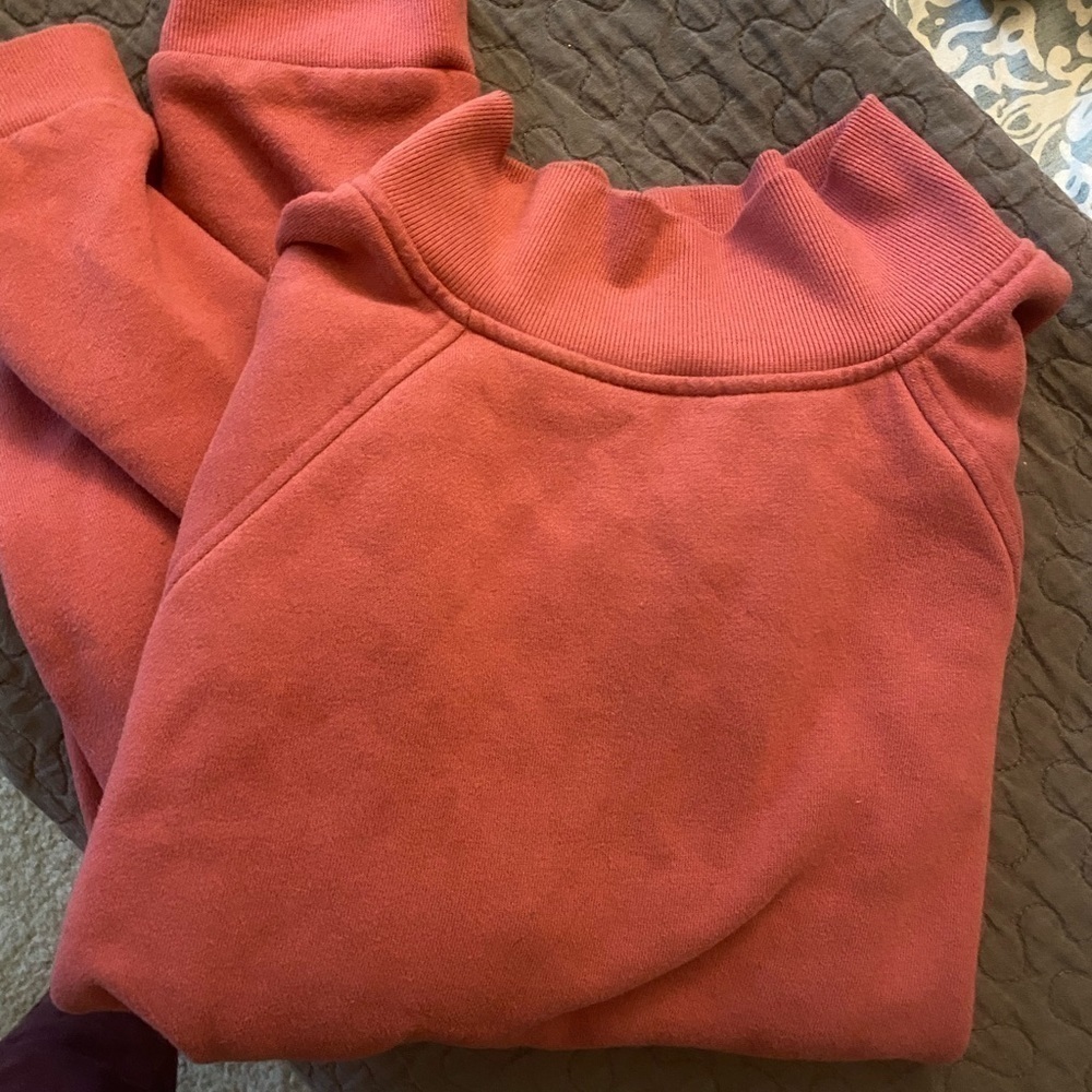 A new day pink pullover - Picture 6 of 6